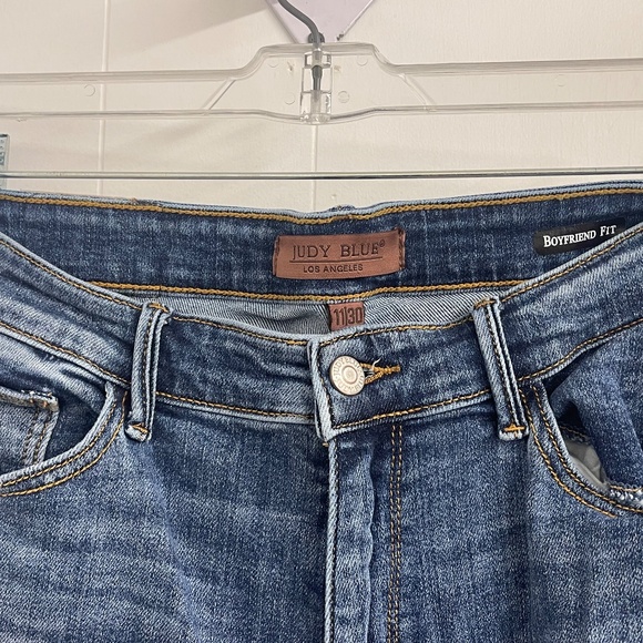 Judy Blue Boyfriend Fit Jeans Women’s Size 11/30 Medium Wash Stretch Denim - Picture 2 of 7